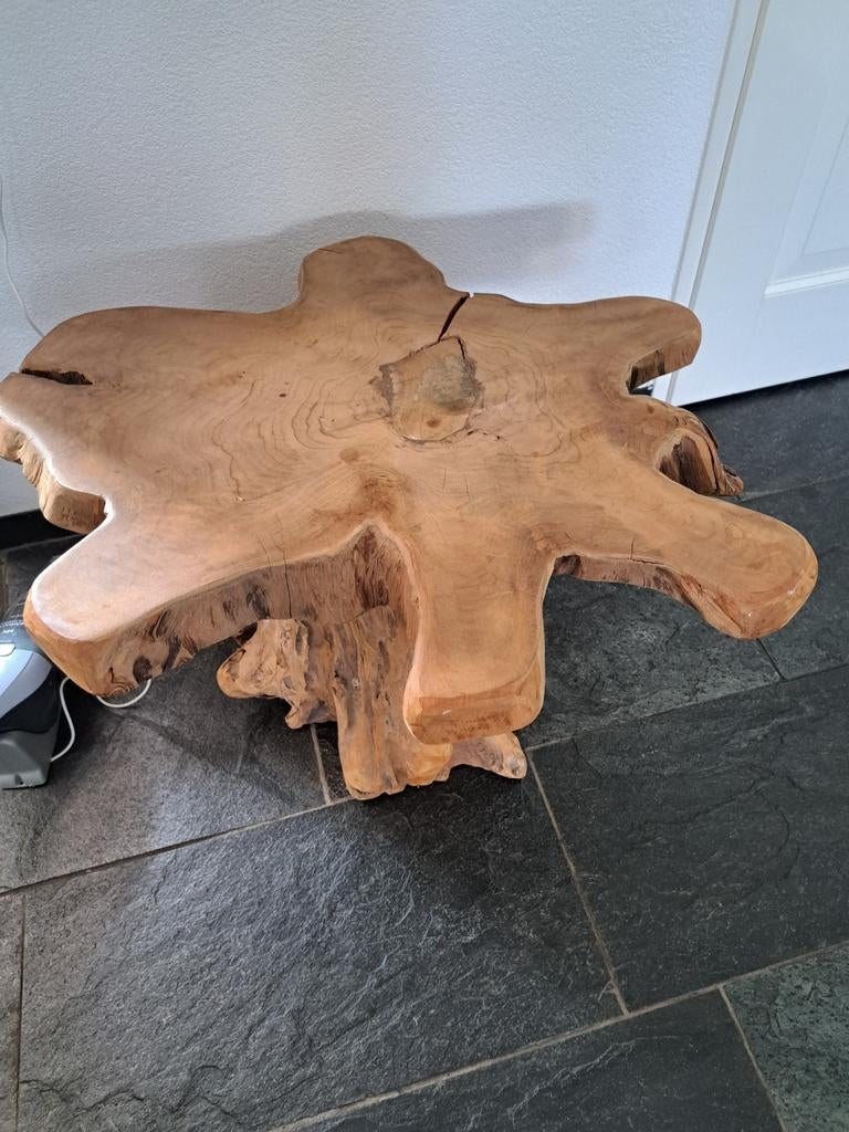Unieke houten boomstam bijzettafel, Huis en Inrichting, Tafels | Bijzettafels, Ophalen, Minder dan 45 cm, Gebruikt, Rustiek, Landelijk, Natuurlijk