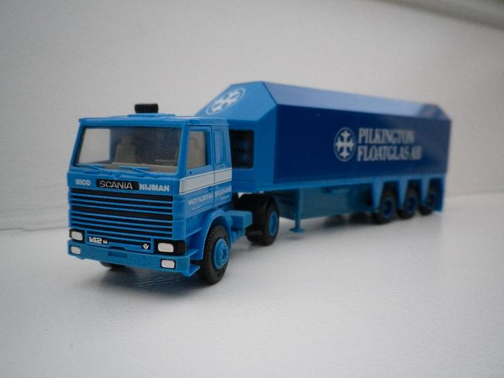 Herpa Scania R142 glastrailer Nico Nijman/ pilkington, Hobby en Vrije tijd, Modelauto's | 1:87, Zo goed als nieuw, Bus of Vrachtwagen