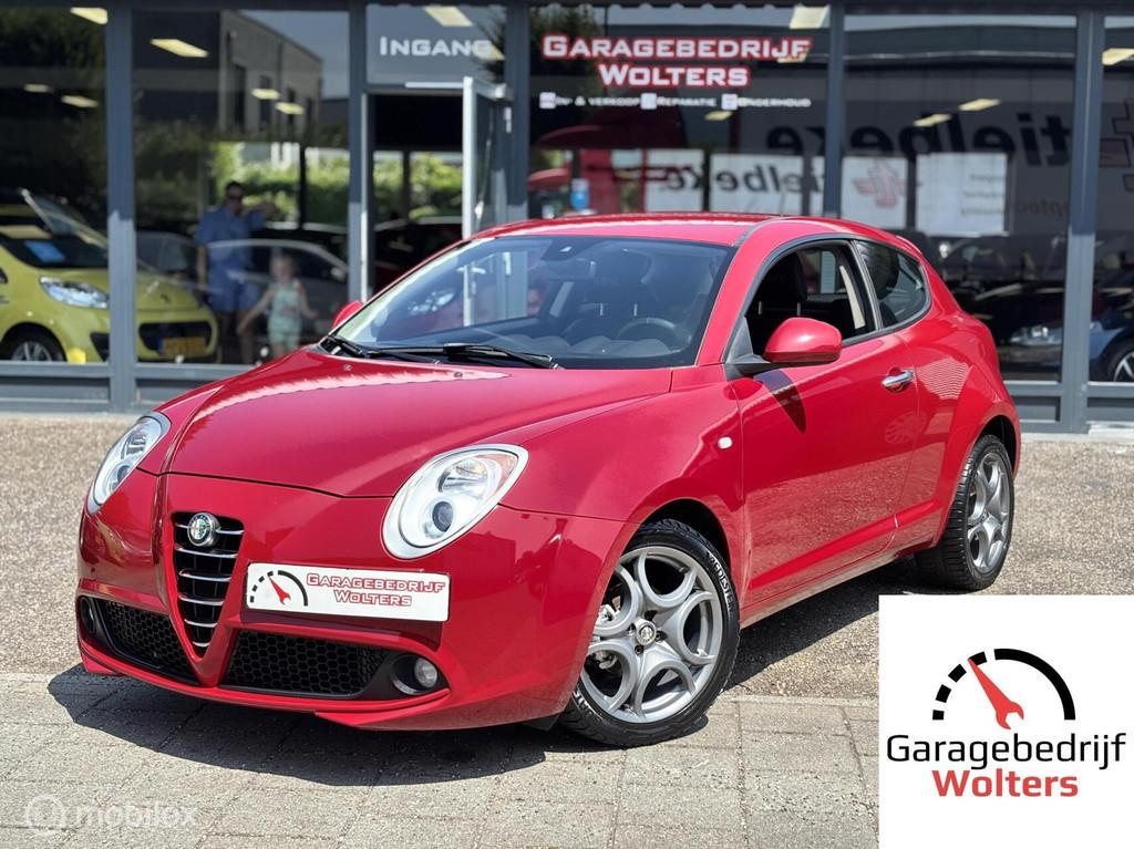 Alfa Romeo MiTo 1.4 SBK 105pk 17inch airco nw apk, Voorwielaandrijving, Stof, Gebruikt, 4 cilinders
