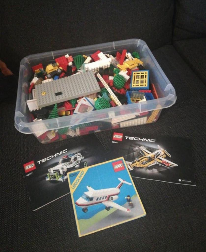 Krat vol Lego met verschillende bouwboekjes, Ophalen of Verzenden, Zo goed als nieuw, Losse stenen, Lego