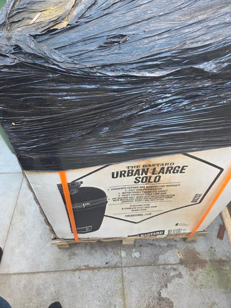 Nieuwe The Bastard Urban Large Solo Kamado BBQ - OVP, Tuin en Terras, Ophalen of Verzenden, Nieuw, The Bastard