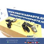 W177 W247 W118 H247 X247 MOTORKAP SCHARNIEREN SET L/R A B CL, Gebruikt, -, Ophalen of Verzenden, -