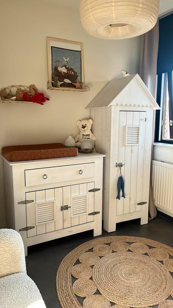 Complete babykamer – ledikant, commode en kast, Kinderen en Baby's, Kinderkamer | Complete kinderkamers, Zo goed als nieuw, Ophalen