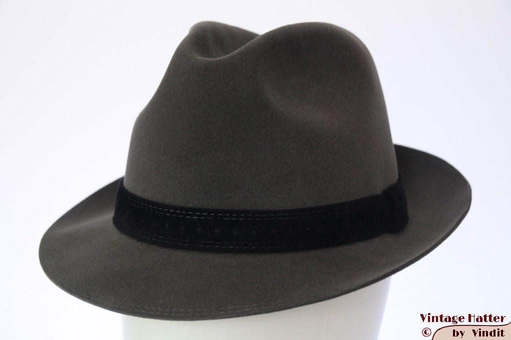 Vintage Gleufhoed Wegener grijs vilt 56 gratis verzenden NL, Kleding | Heren, Hoeden en Petten, Wegener, Hoed, Ophalen of Verzenden