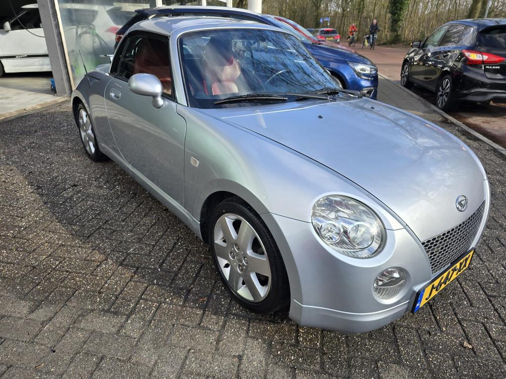 Daihatsu Copen 1.3-16V | 12MND GARANTIE | NIEUWE APK | LEDER, Auto's, Daihatsu, Voorwielaandrijving, Metallic lak, Gebruikt, Zwart