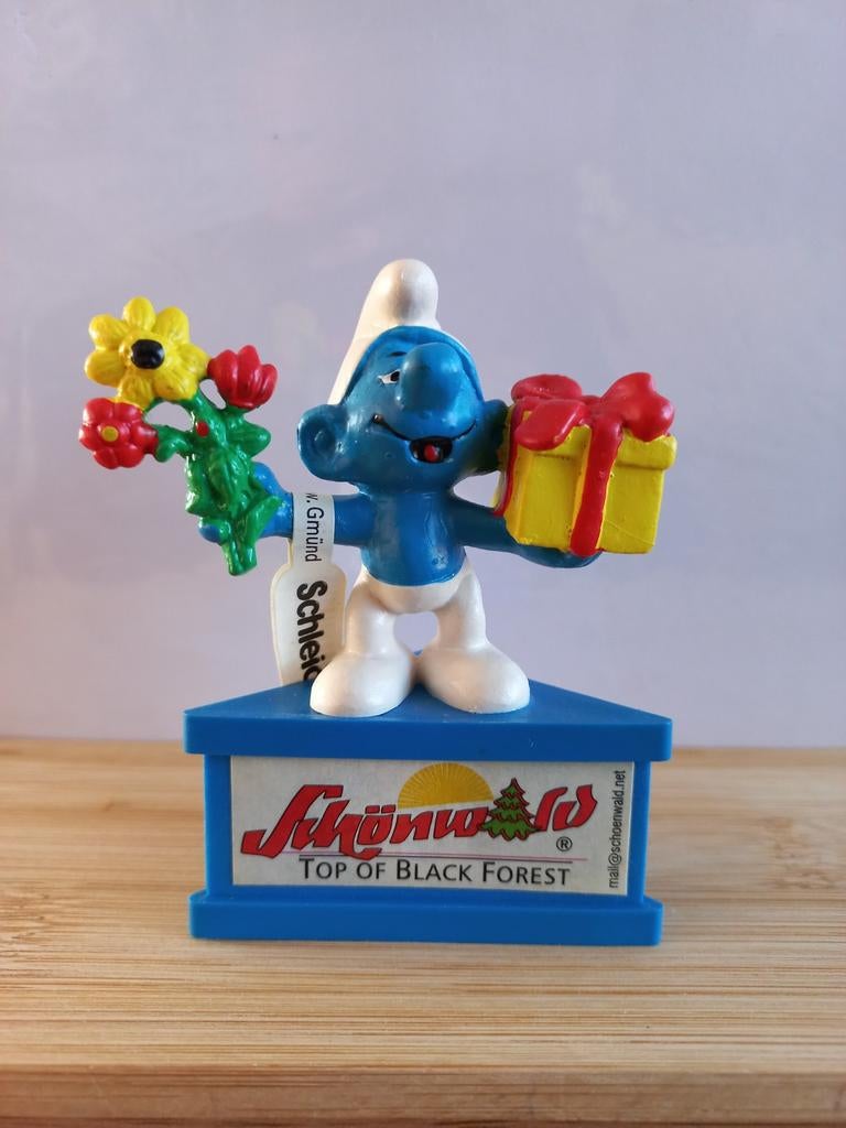 Smurfen op driehoek sokkel, Verzamelen, Smurfen, Verzenden, Zo goed als nieuw, Verschillende Smurfen