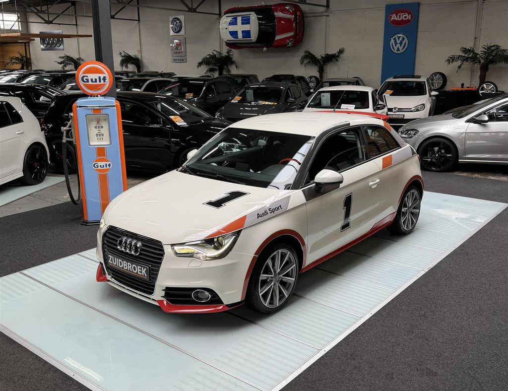 Audi A1 1.2 UNIEK! Clima! Navi! trekhaak! (bj 2011), 86 pk, 4 cilinders, Wit, Bedrijf