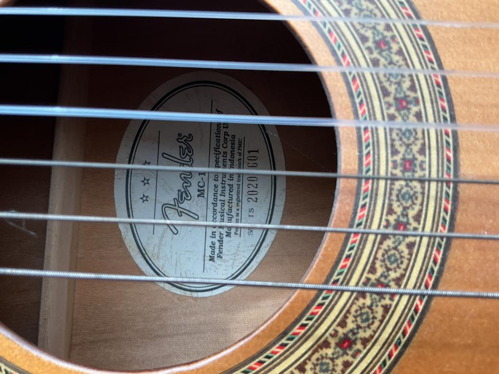 Gitaar fender, Muziek en Instrumenten, Ophalen of Verzenden, Zo goed als nieuw, Western- of Steelstringgitaar