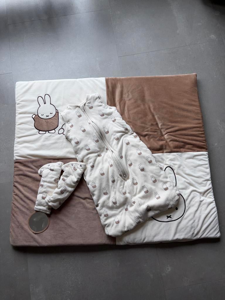Nijntje speelkleed en slaapzak, Ophalen, Zo goed als nieuw, 70 tot 85 cm, Slaapzak