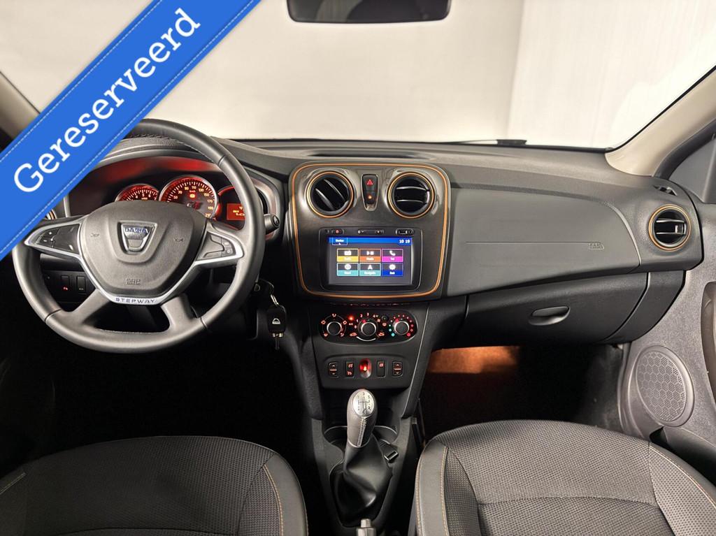 Dacia Logan MCV 0.9 TCe Stepway|TREKHAAK|CRUISE|NAVI|BT, Voorwielaandrijving, 898 cc, Gebruikt, Euro 6