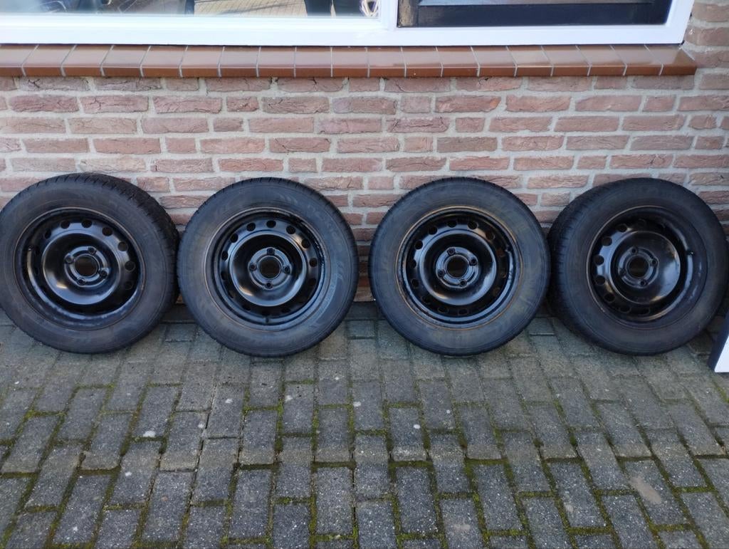 Set Winterbanden / All Seasons 14 Inch met velg, Auto-onderdelen, Banden en Velgen, Ophalen, 14 inch, 175 mm, Winterbanden