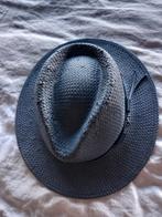 Prachtige donkerblauwe dames hoed, Kleding | Dames, Hoeden en Petten, Ophalen of Verzenden, Zo goed als nieuw