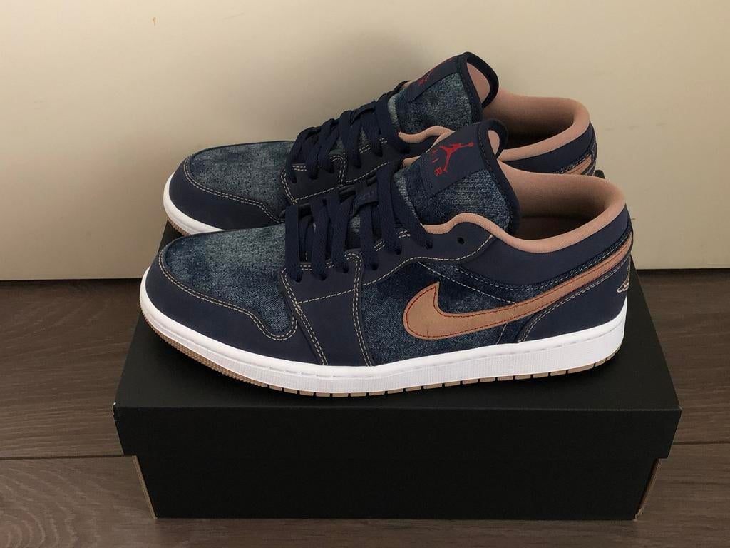 Nike Air Jordan 1 Low Denim - Maat 42.5, Ophalen of Verzenden, Nieuw, Blauw, Sneakers of Gympen