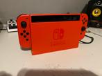 Nintendo Switch V2 (2019) Mario Rood/Blauw + Pokémon Sword, 1 speler, Ophalen of Verzenden, Zo goed als nieuw, Eén computer