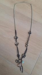 Ketting kang model grijs zilver kleurig met bedels/hangers, Sieraden, Tassen en Uiterlijk, Kettingen, Met hanger, Kunststof, Ophalen of Verzenden