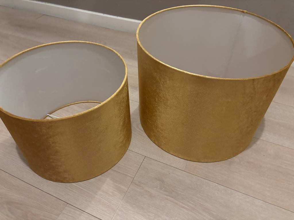 2 leuke goude lampenkappen tekoop, Ophalen of Verzenden, Zo goed als nieuw, Rond