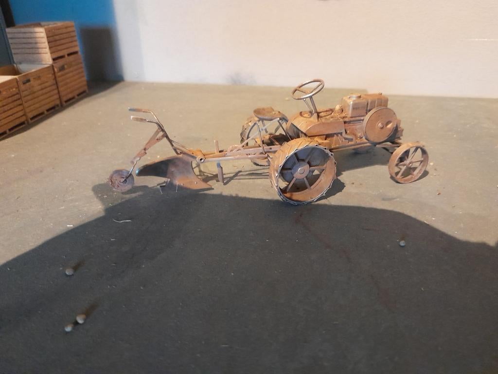 Ouderwetse vervuilde fendt trekker 1:32, Hobby en Vrije tijd, Modelauto's | 1:32, Ophalen of Verzenden, Zo goed als nieuw, Tractor of Landbouw