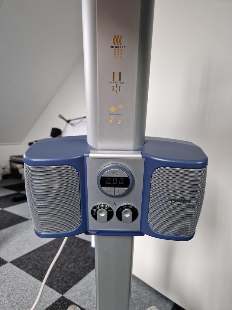 Solarium, Ophalen, Zo goed als nieuw, Zonnebank enkelzijdig, Minder dan 10 lampen