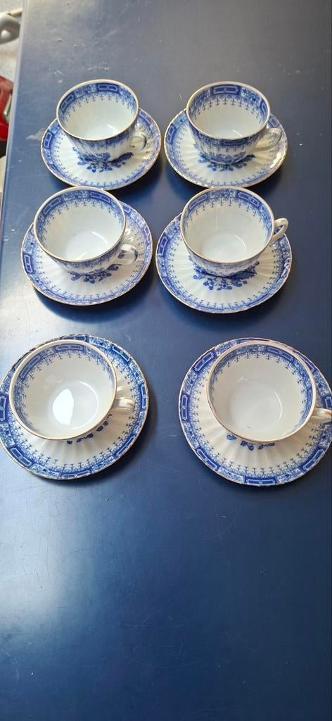 Porseleinen theekopjes., Ophalen of Verzenden