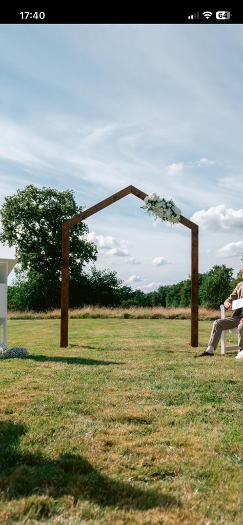 Backdrop trouwboog van hout, voor bruiloft bijvoorbeeld, Hobby en Vrije tijd, Ophalen, Zo goed als nieuw, Versiering, Geboorte of Huwelijk