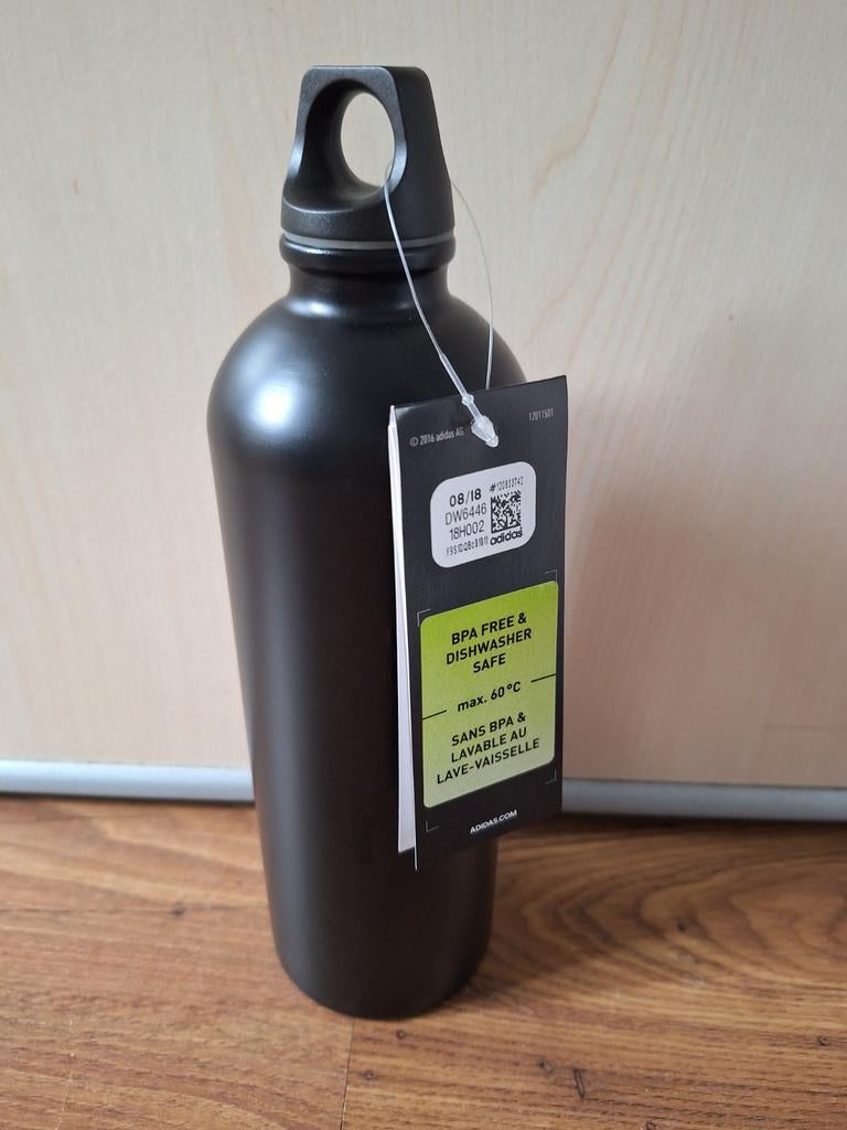 Adidas Parley bottle, Ophalen of Verzenden, Nieuw