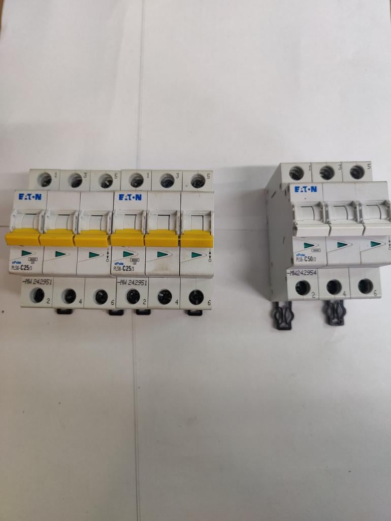 Eaton krachtautomaten C25 en C50 3-polig, Ophalen of Verzenden, Overige typen