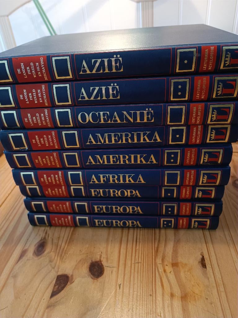 De landen der wereld en hun beschaving Lecturama, Boeken, Encyclopedieën, Zo goed als nieuw, Complete serie, Overige onderwerpen
