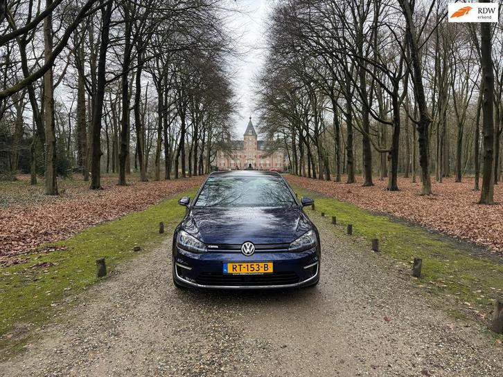 Volkswagen E-Golf E-Golf, Auto's, Volkswagen, Bedrijf, Te koop, Golf, ABS, Adaptive Cruise Control, Airbags, Airconditioning, Boordcomputer