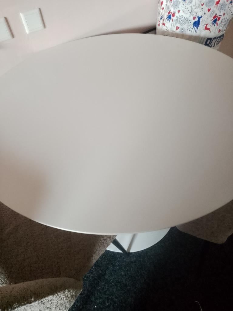 Mooie nette ronde tafel - 1 meter doorsnee, Ophalen of Verzenden