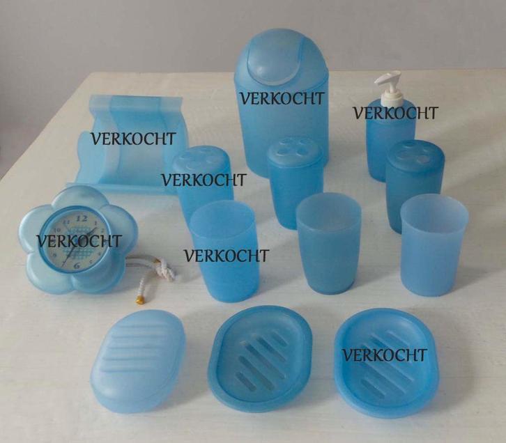 Voor badkamer, toiletruimte of keuken de laatste accessoires, Huis en Inrichting, Badkamer | Badtextiel en Accessoires, Zo goed als nieuw