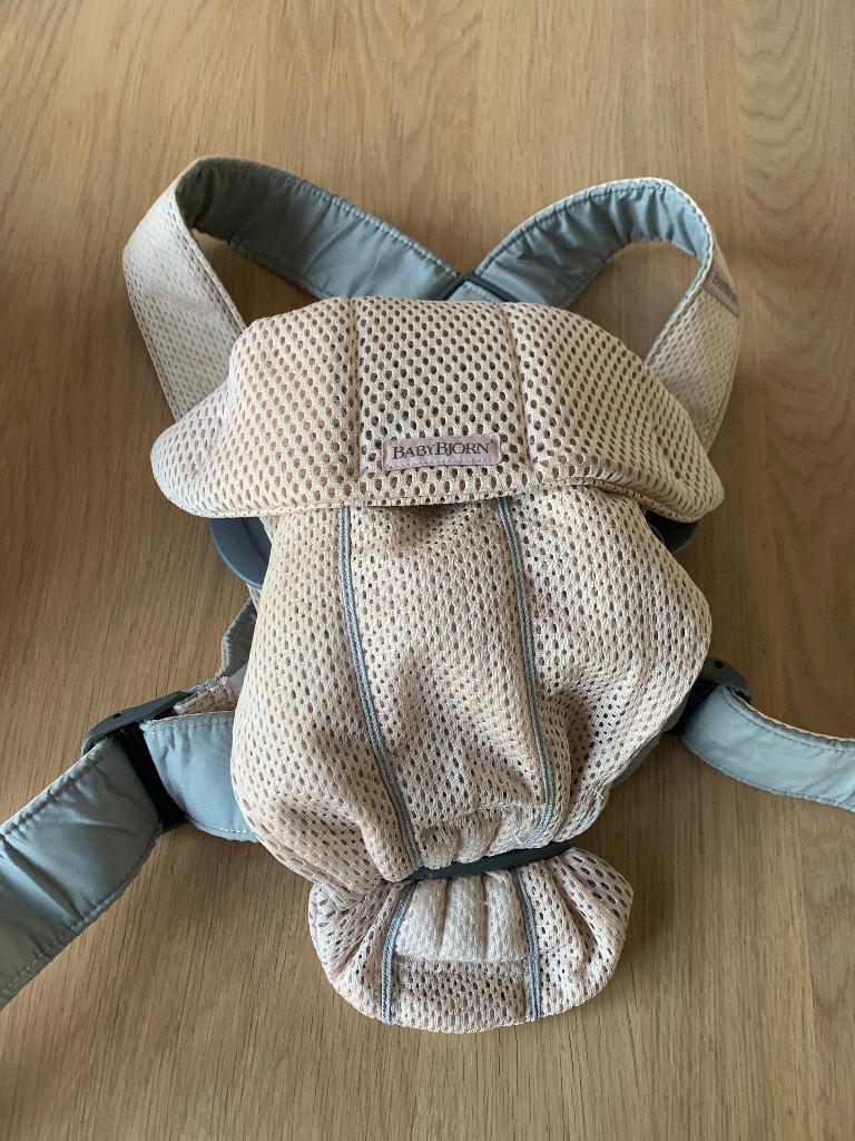 Babybjorn draagzak mini, Kinderen en Baby's, Babydragers en Draagdoeken, Ophalen, Zo goed als nieuw, Buik, Baby Björn