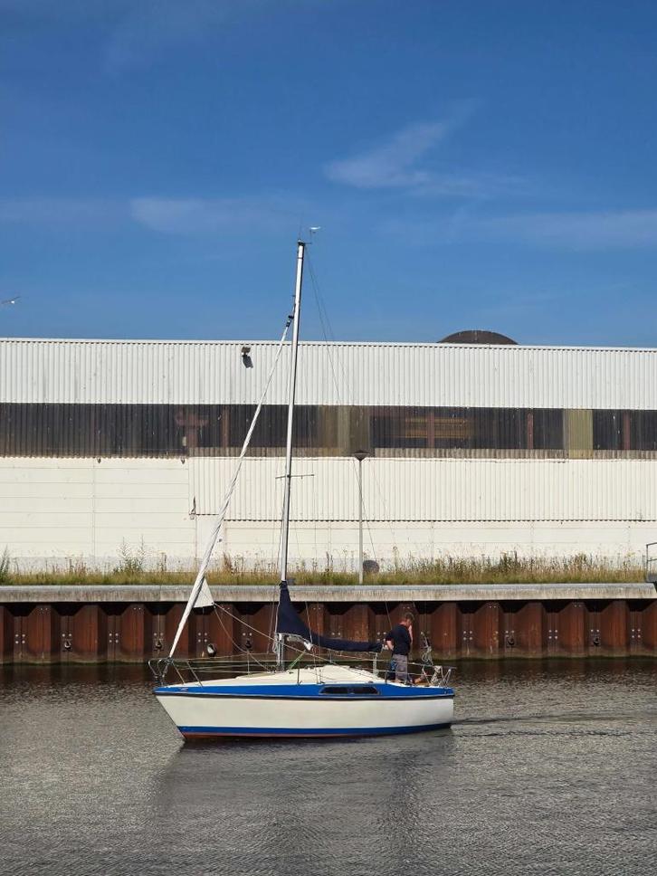 Maxi 6.8 kajuitzeiljacht compleet, Watersport en Boten, Kajuitzeilboten en Zeiljachten, Gebruikt, Tourjacht of Cruiser, Polyester