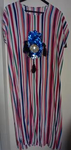 Mooie huisjurk met strepen en pailletten (Fatima), Kleding | Dames, Maat 38/40 (M), Overige kleuren, Ophalen of Verzenden, Onder de knie