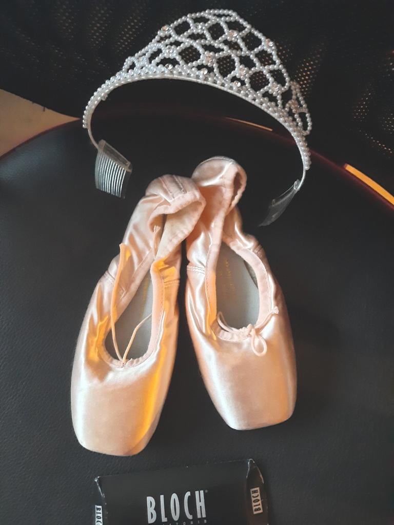 Bloch Serenade maat 4 met tiara, Ophalen of Verzenden, Nieuw, Schoenen