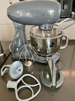 Nieuwe keukenmachine SMEG SMF03 full leigrijs niet gebruikt, 4 liter of meer, Ophalen, Nieuw, 3 snelheden of meer