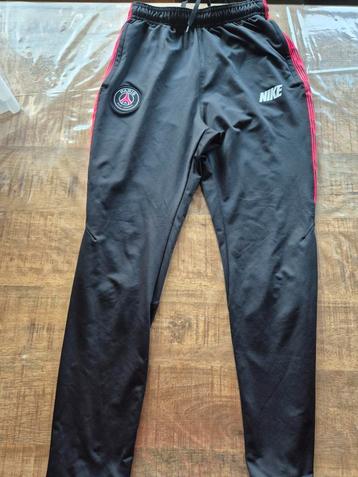Paris Saint-germain trainingsbroek maat 158-170cm beschikbaar voor biedingen