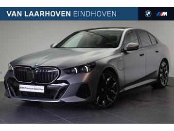 BMW 5 Serie 550e xDrive M Sport Automaat / Panoramadak / Tre beschikbaar voor biedingen