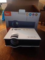 Beamer/Projector - UNIC - met HDMI - werkt uitstekend, LED, UNIC, Ophalen of Verzenden, Zo goed als nieuw