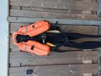 - wetsuit maat L
- Trapezevest Magic Marine maat L
- zwemves, Watersport en Boten, Ophalen of Verzenden, Zo goed als nieuw, Kind