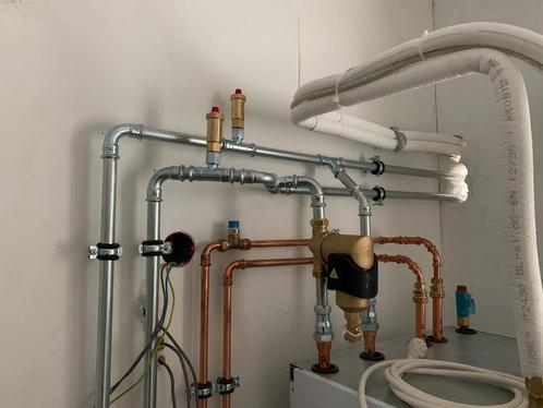 Loodgieter / Tegelzetter | Limburg | – Renovatie van badkame, Diensten en Vakmensen, Klussers en Klusbedrijven, 24-uursservice