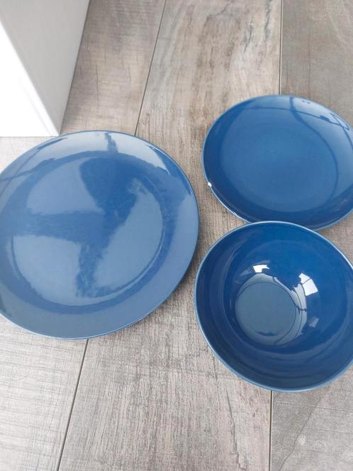 Blauwe servies set, Huis en Inrichting, Keuken | Servies, Gebruikt, Compleet servies, Effen, Ophalen