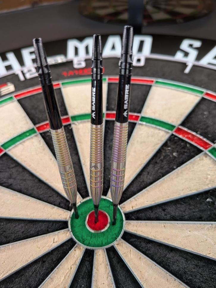 Mission Celestial 27 gram., Sport en Fitness, Darts, Zo goed als nieuw, Pijlen, Ophalen of Verzenden