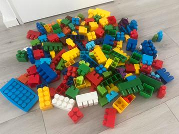 Grote partij Mega Bloks en Abrick blokken beschikbaar voor biedingen