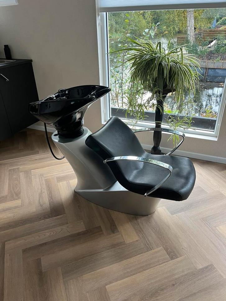 Kapsalon inrichting, kappersstoel, wasbak, wasunit, Huis en Inrichting, Fauteuils, Zo goed als nieuw, Minder dan 50 cm, Ophalen