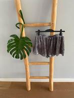 Korte broek/ broekje/ short/ shortje van Forever 21, L/40, Kleding | Dames, Maat 38/40 (M), Kort, Nieuw, Ophalen of Verzenden