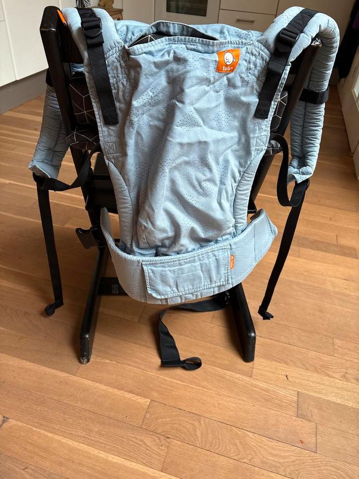 Tula Free to Grow Draagzak - Lichtblauw met Stipjes, Kinderen en Baby's, Babydragers en Draagdoeken, Gebruikt, Draagzak, Buik of Rug