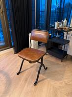 Bruine stoel met zwart metalen frame, Huis en Inrichting, Stoelen, Ophalen, Gebruikt, Bruin, Metaal