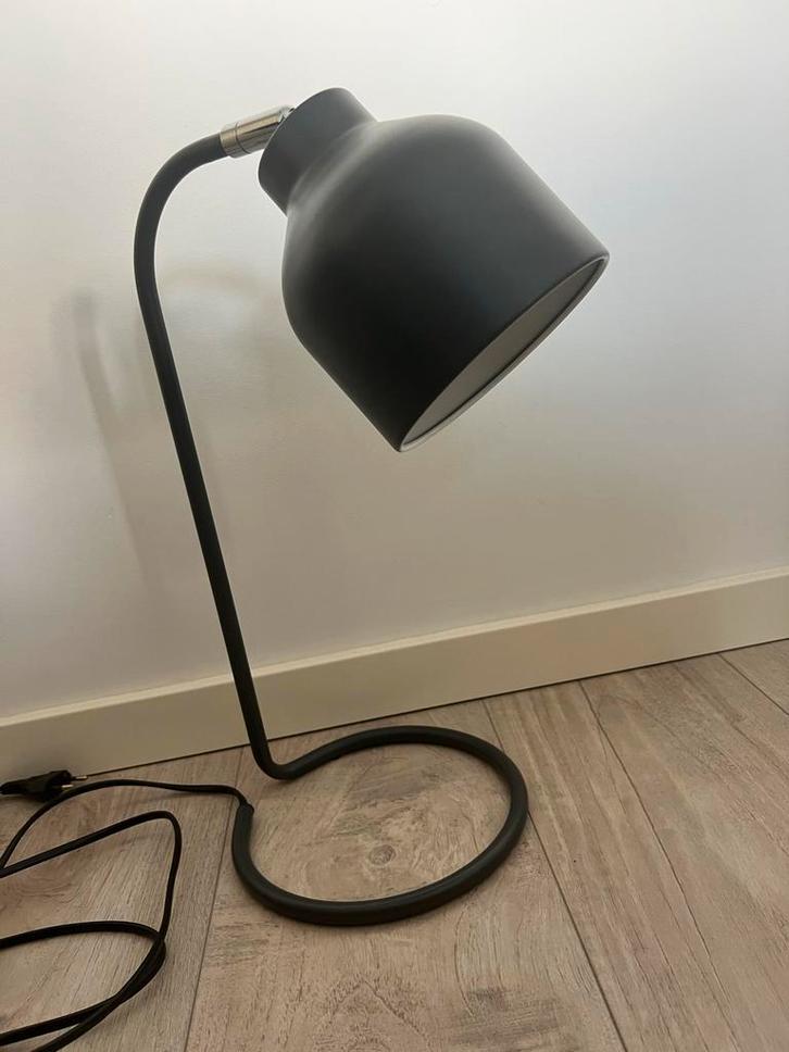 Grijze HEMA Bureaulamp - Verstelbaar, Huis en Inrichting, Lampen | Tafellampen, Gebruikt, Minder dan 50 cm, Metaal, Ophalen of Verzenden
