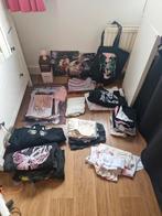 Melanie Martinez merch colectie, Verzamelen, Muziek, Artiesten en Beroemdheden, Ophalen of Verzenden, Zo goed als nieuw, Foto of Kaart
