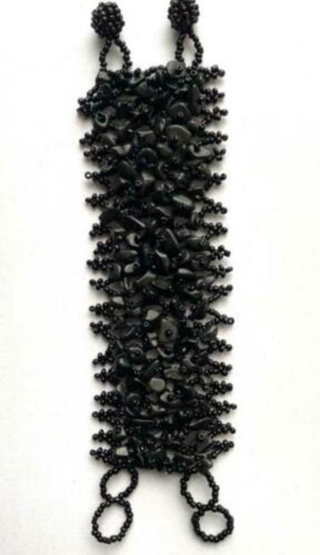 Armband zwarte kraaltjes beschikbaar voor biedingen